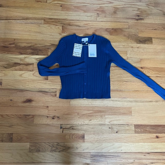 Cinnamon Knitwear Women’s Cropped Denim Blue Cardigan - Picture 3 of 5